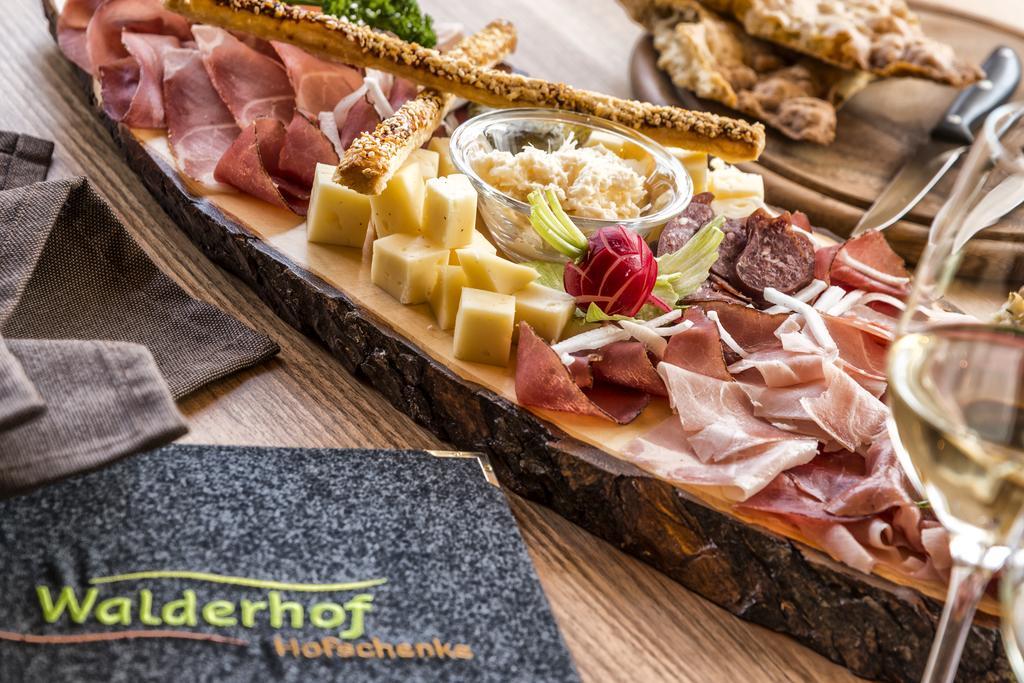 Walderhof Natz Farm stay *